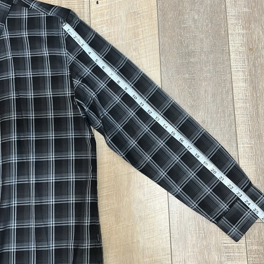 Mens Calvin Klein Black and White Plaid Long Sleeve Button Down Shirt SZ M - Picture 10 of 11